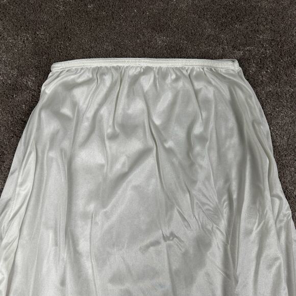 Vintage Mel-Lin Knee Length Slip Size M Nylon USA Lace White Lingerie Romantic - Picture 2 of 4